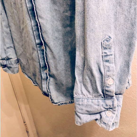 RSQ Men’s Hooded Denim Shirt Size Small Pre-Owned Light Wash Retro Style Button - Picture 5 of 7